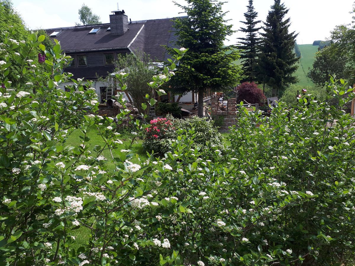 Ferienwohnung Aronia Garten كورورت اوبرويسنثا المظهر الخارجي الصورة